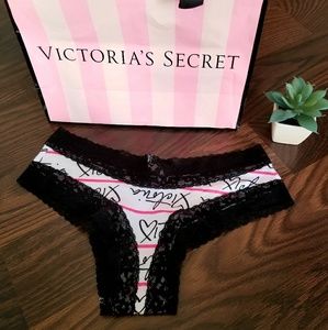 NWOT VS Lace waist cheeky panty❣
